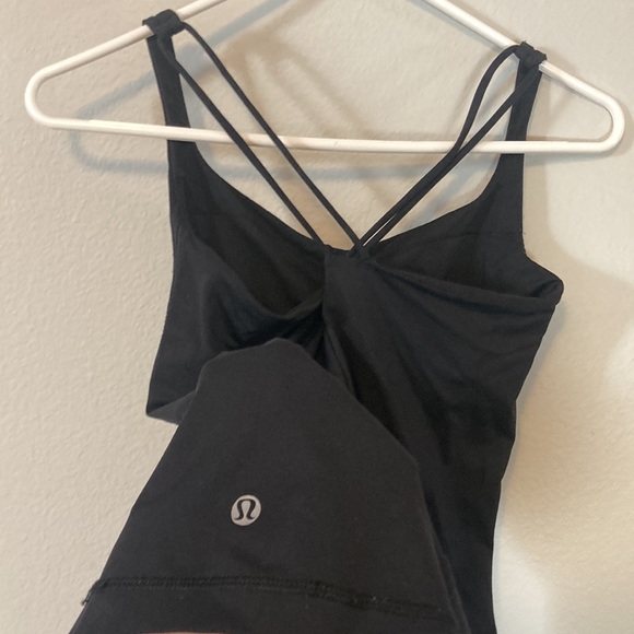 Lululemon top - Picture 3 of 4
